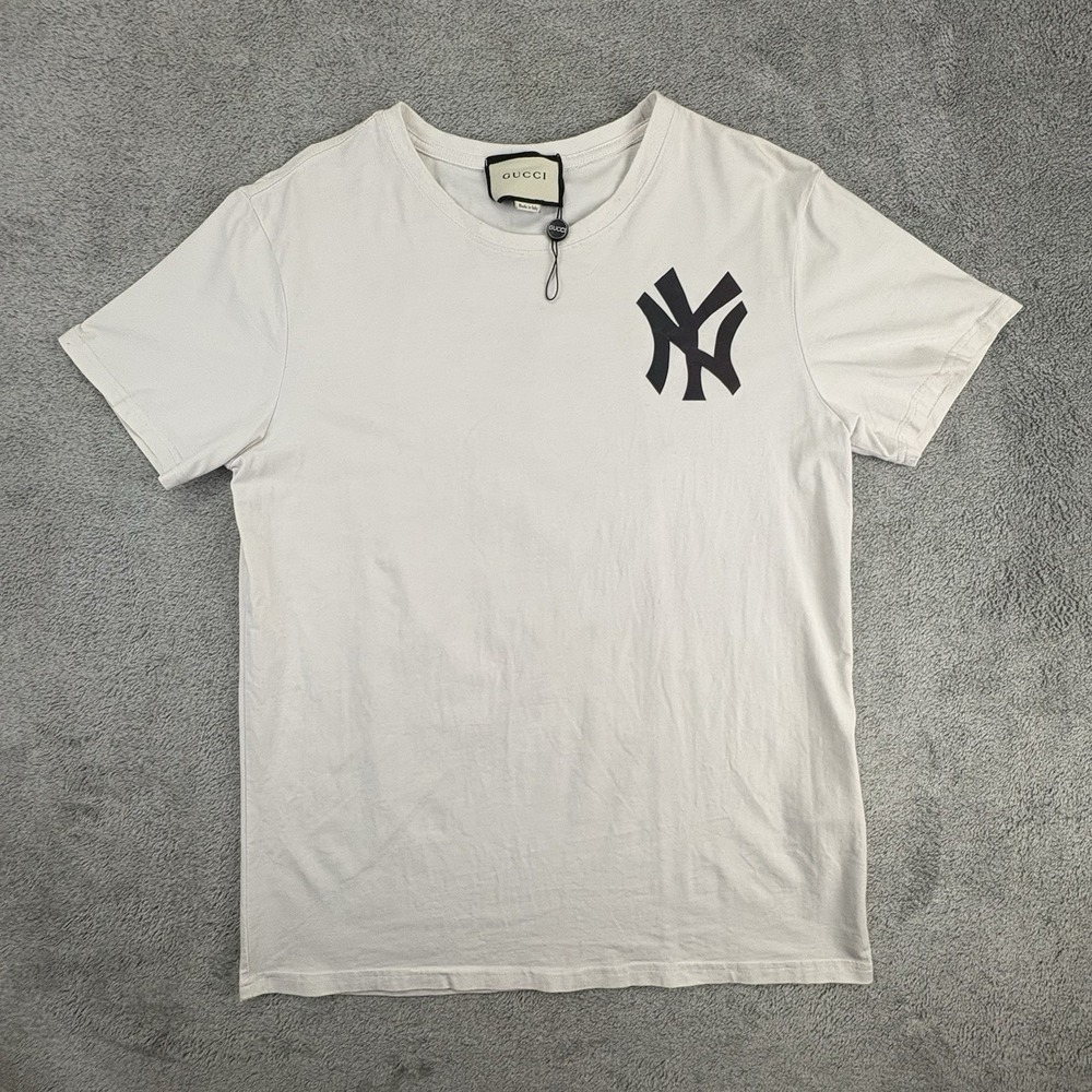 Gucci NY T Shirt Make In Italy Size Medium